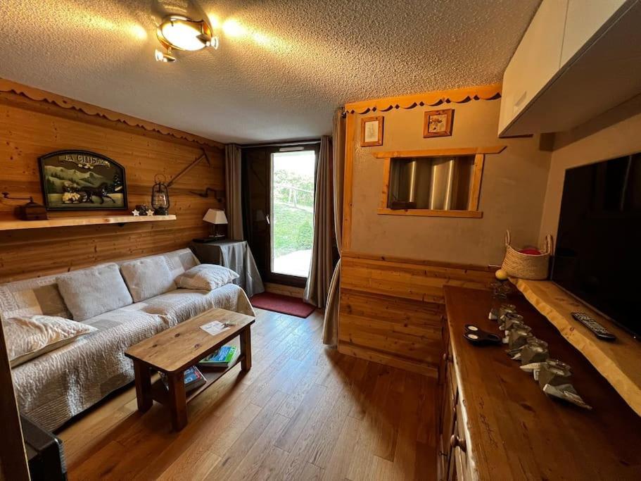 Appartement La Clusaz Avec Terrasse Sur Les Pistes De Ski Manigod Dış mekan fotoğraf
